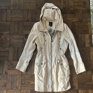 Creenstone trench coat with hood